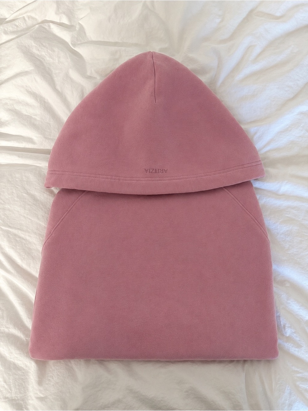 Aritzia Hoodie Mega Fit Tart Pink
